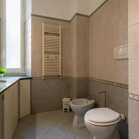 Apartamento Guesthost - Roomy And Comfy In Roma